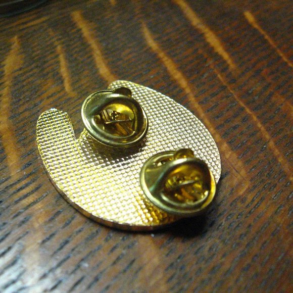 Accessories Unlimited Vintage 1991 Lapel Pin - Picture 4 of 4